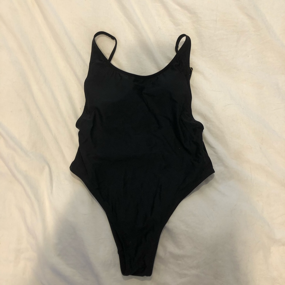 black one piece swim suit